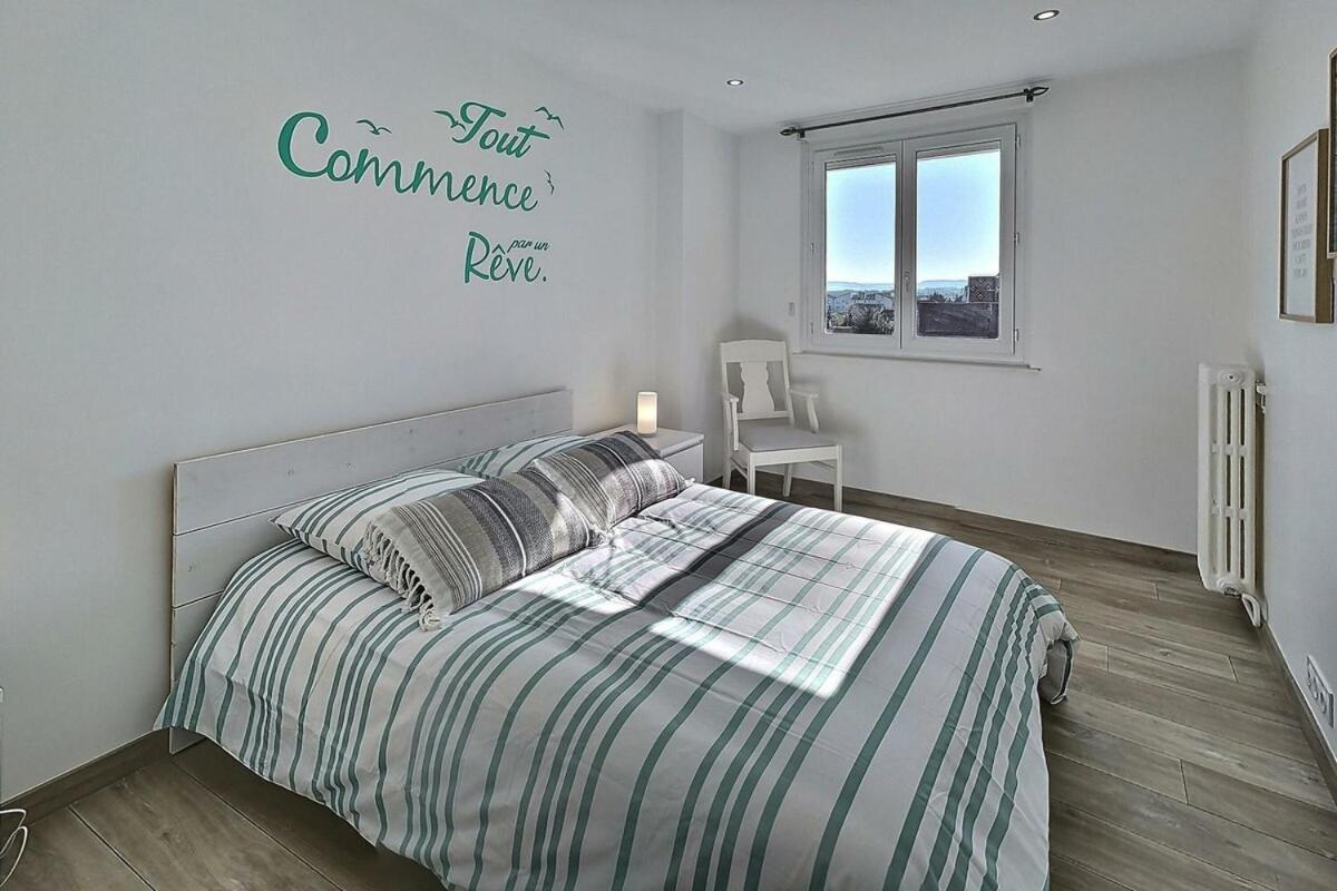 Le Voltaire - Balcon - 2 Chb - 3 Lits - 2 Min Gare Et Cente-Ville - Mon Groom Troyes Eksteriør billede